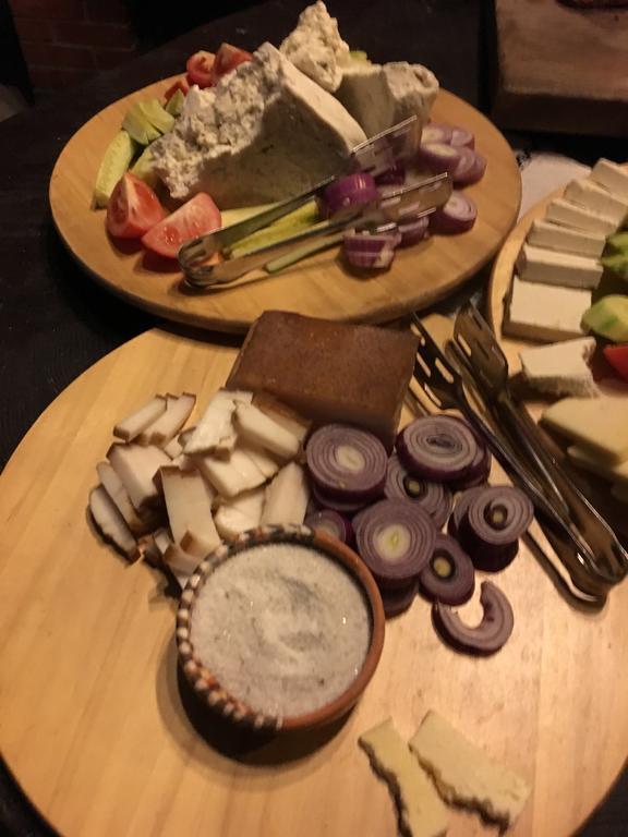 Pensiunea Vasilica Ceterasu Onceşti Exteriör bild
