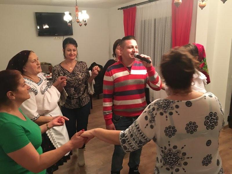 Pensiunea Vasilica Ceterasu Onceşti Exteriör bild