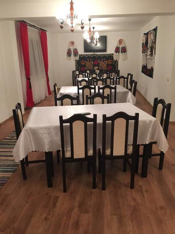Pensiunea Vasilica Ceterasu Onceşti Exteriör bild